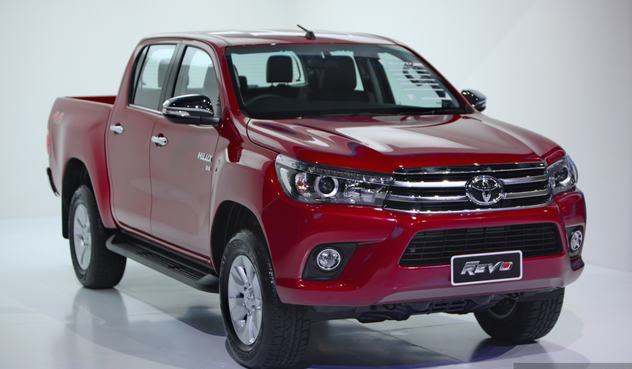 Đánh giá chi tiết xe Toyota Hilux 2016 về hình ảnh, giá bán thị trường