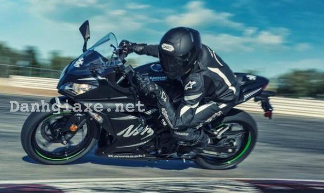 Kawasaki Ninja 300 2017 giá bao nhiêu? thiết kế & khả năng vận hành 13