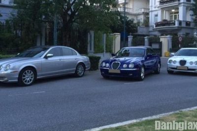 Bộ ba Jaguar S-Type cùng nhau sánh bước tại Hà Thành