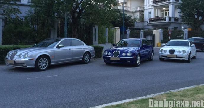 Bộ ba Jaguar S-Type cùng nhau sánh bước tại Hà Thành 1