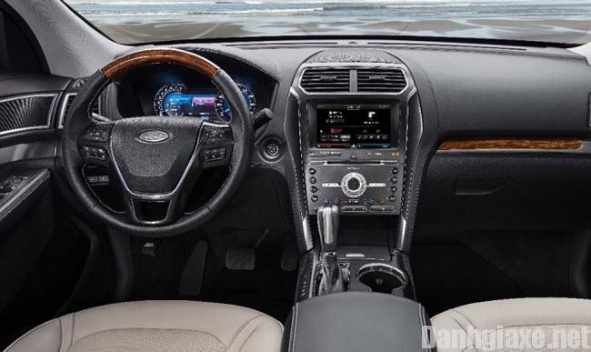 Ford Explorer 2017 giá bao nhiêu? thiết kế nội ngoại thất & vận hành 5