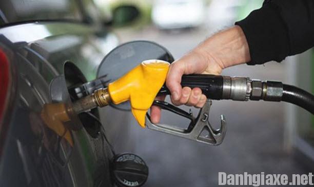 Nên làm gì khi đổ nhầm nhiên liệu giữa xăng và dầu? cách khắc phục