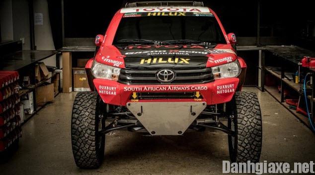 Toyota đưa xe Hilux Evo ra để đua trong giải Dakar rally 2017