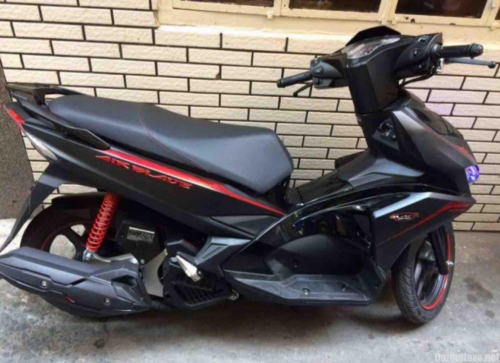 Honda Airblade 2017 vàng đồng ở TPHCM giá 30tr MSP 1190485