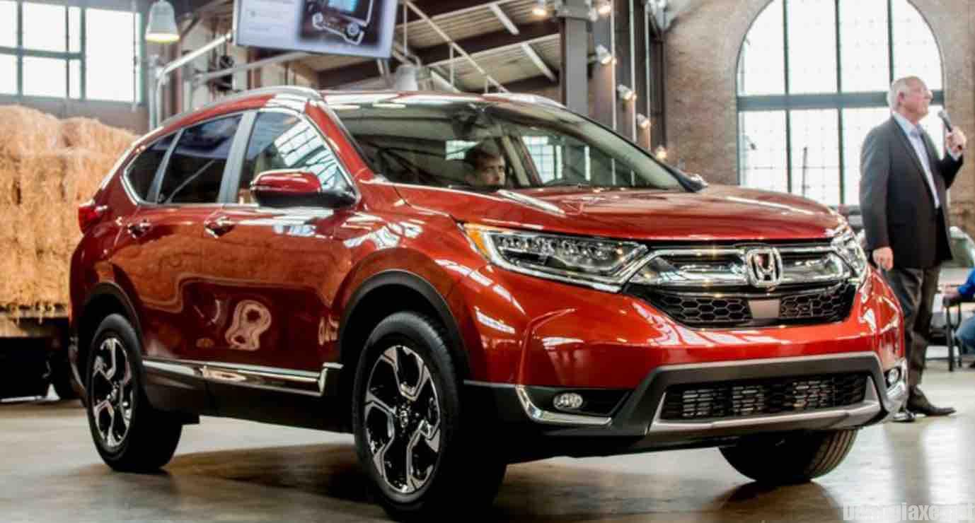 Honda CR-V 2017: Mạnh mẽ hơn, tiện nghi hơn & An toàn hơn