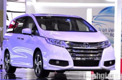 Đánh giá xe Honda Odyssey 2016 về nội thất & động cơ
