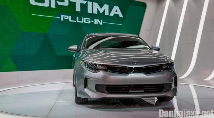 Kia Optima 2017 bản tiêu chuẩn 20AT có gì với giá bán 915 triệu