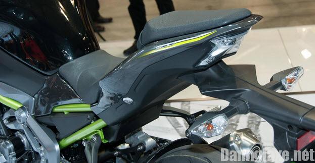 Kawasaki Z900 2017 giá bao nhiêu? Đánh giá thiết kế và khả năng vận hành 4
