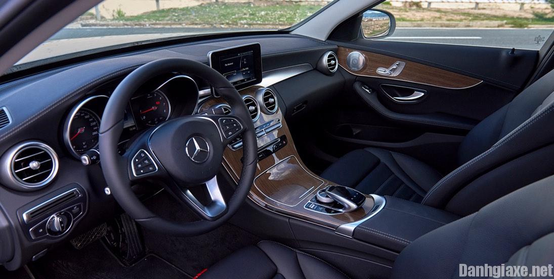 Đánh giá Mercedes C250 2017 về trang bị nội thất