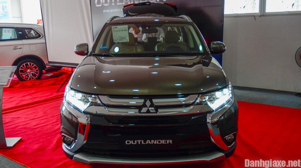 Đánh giá Mitsubishi Outlander 2017 phiên bản tiêu chuẩn và bản cao cấp