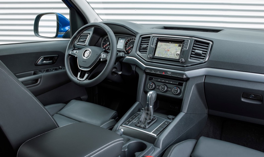 Đánh giá xe Volkswagen Amarok 2017 về thiết kế nội ngoại thất và giá bán