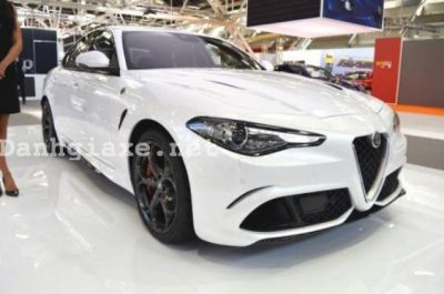 Alfa Romeo Giulia 2017 giá bao nhiêu? thiết kế vận hành & thông số kỹ thuật