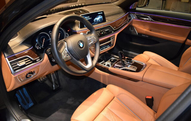 BMW 750Li 2017 giá bao nhiêu? thiết kế nội ngoại thất và khả năng vận hành 7