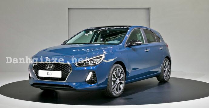 Hyundai i30 2017 sẽ ra mắt từ tháng 1 tới và có 3 động cơ tùy chọn