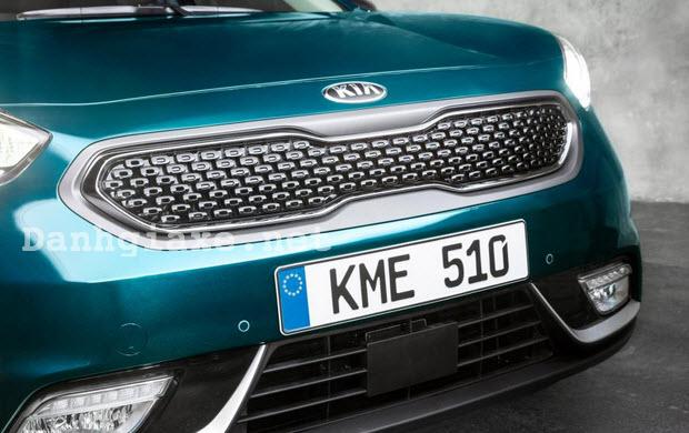 Đánh giá xe Kia Niro 2017 về hình ảnh thiết kế, giá bán & khả năng vận hành 5
