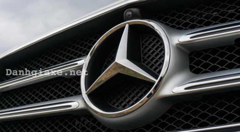 Mercedez-Benz đạt thương hiệu xe sang có doanh số bán lớn nhất 2016