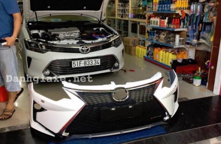 Cận cảnh Toyota Camry độ phong cách Lexus tại Sài Gòn cực chất 3