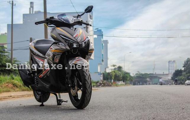Ngắm Yamaha NVX 155 2017 độ phong cách Dark Devil cực chất của biker Sài Gòn