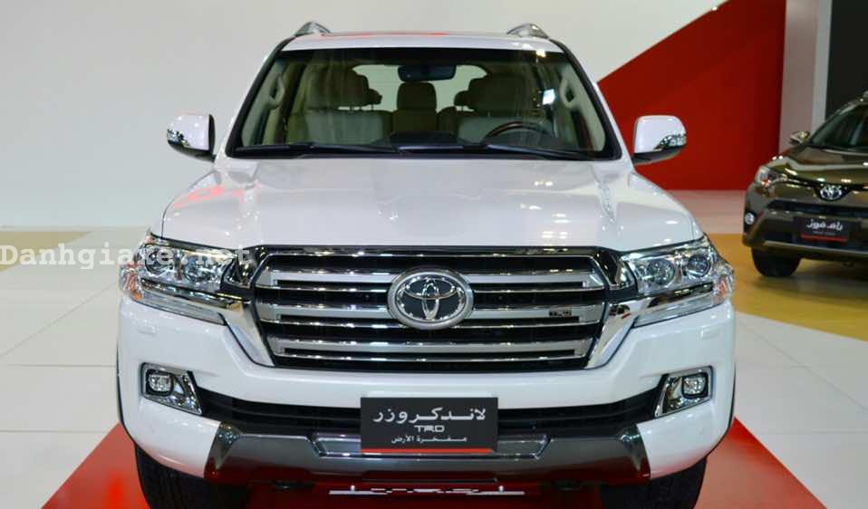 Đánh giá Toyota Land Cruiser TRD 2017 về giá bán kèm hình ảnh chi tiết