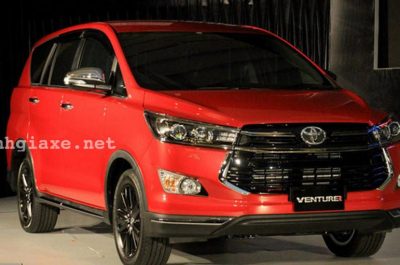 Toyota Innova Venturer 2017 giá bao nhiêu? Thiết kế nội ngoại thất có gì mới?