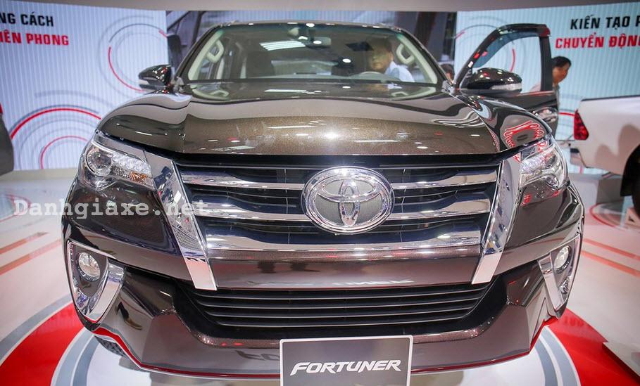 Toyota Fortuner 2017 có gì mới về thiết kế, công nghệ & an toàn 2