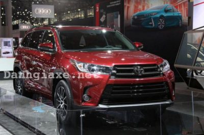Toyota Highlander 2017 tại Việt Nam giá bao nhiêu?
