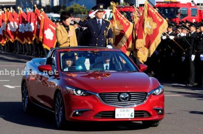 Ảnh chi tiết Mazda 6 2017 bản mui trần đi diễu phố tại Nhật Bản