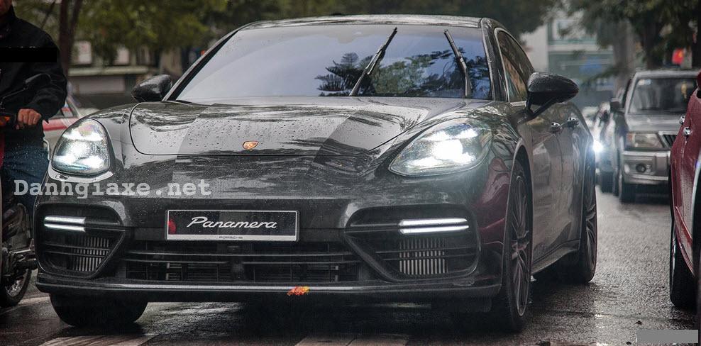 Ảnh thực tế Porsche Panamera 2017 giá 12 tỷ dạo phố tại Việt Nam 1