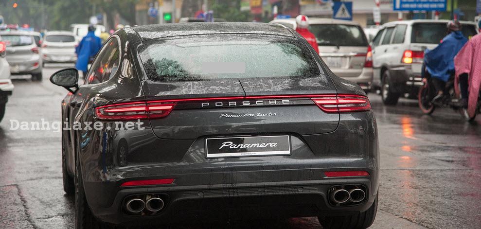 Ảnh thực tế Porsche Panamera 2017 giá 12 tỷ dạo phố tại Việt Nam 3