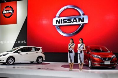 Giá xe Nissan Note 2017 từ 374 triệu đồng cạnh tranh với Honda Jazz
