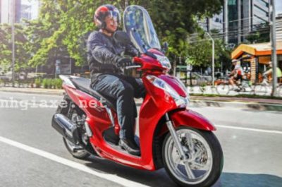 Honda SH 300i 2017 màu đỏ giá chỉ 154 triệu VNĐ vừa ra mắt tại Brazil