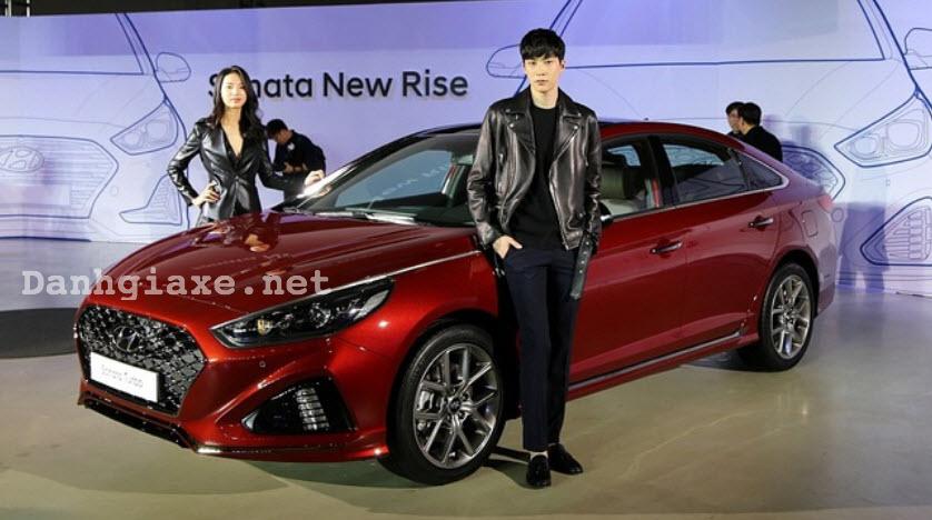 Đánh giá xe Hyundai Sonata 2018 về thiết kế nội ngoại thất kèm giá bán mới nhất 1