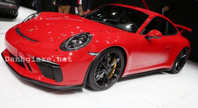 Đánh giá xe Porsche 911 GT3 2018 về thiết kế nội ngoại thất kèm giá bán mới nhất 1