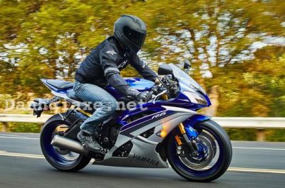 Cảm nhận Yamaha YZF-R6 2017 về động cơ vận hành