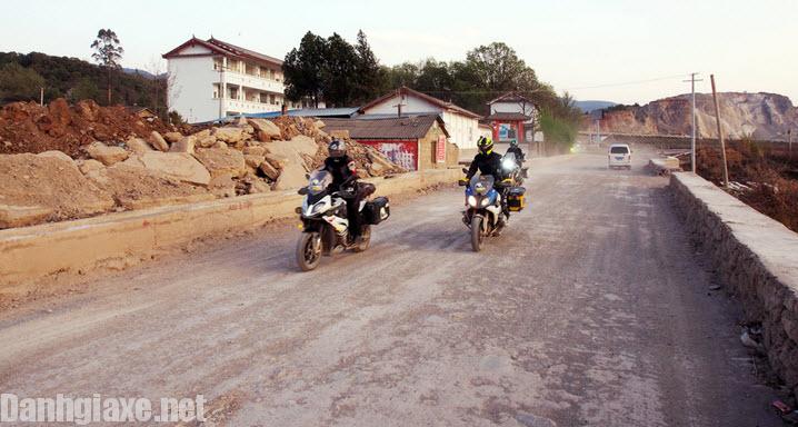 Đoàn xe môtô người Việt chinh phục "nóc nhà thế giới" Everest  2