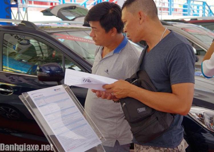 Người dân Sài Gòn tấp nập đến " Chợ săn xe" tìm mua xe giá rẻ 2