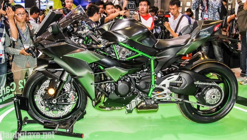 Đánh giá xe Kawasaki Ninja H2 Carbon 2017 từ hình ảnh thiết kế đến giá bán mới nhất 5