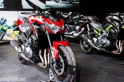 Kawasaki Z900 2018 ra mắt với màu đỏ mới giá 288 triệu đồng