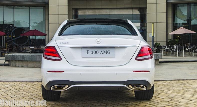 Mercedes E300 2017- 2018 giá bao nhiêu? Đánh giá nội ngoại thất & vận hành 9