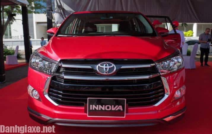 Có nên mua Toyota Innova Venturer thế hệ mới? có gì khác với bản cũ? 4