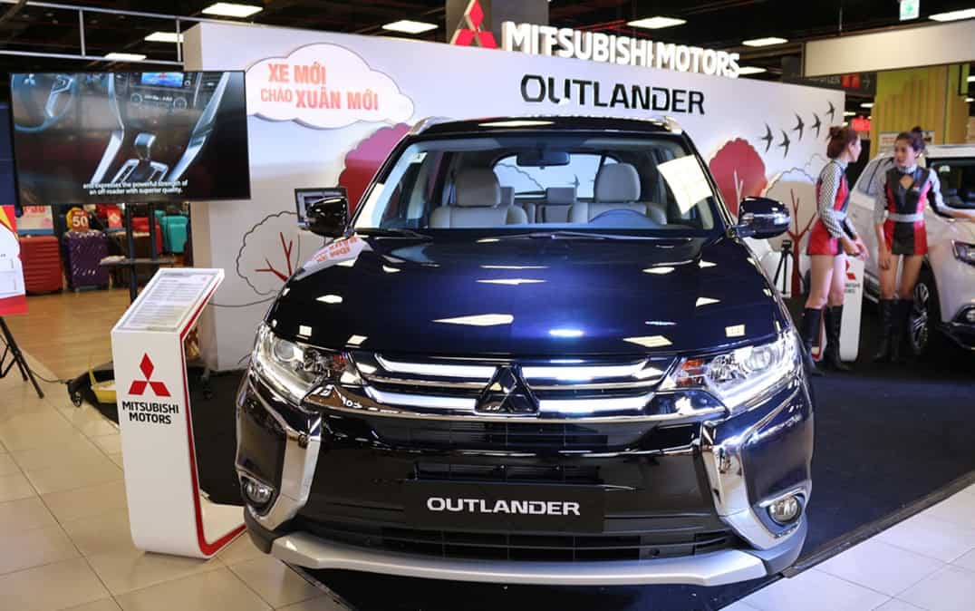 Mitsubishi Outlander 2018, Mitsubishi Outlander 2019, Mitsubishi Outlander, giá xe Mitsubishi, giá xe Outlander 2018, giá xe Outlander, Outlander 2018 giá bao nhiêu