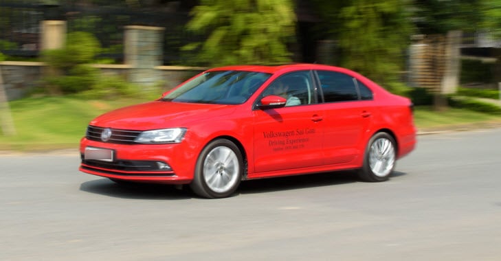 Đánh giá ưu nhược Volkswagen Jetta về khả năng vận hành qua thực tế lái