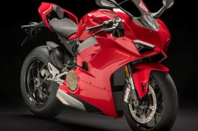 Ducati Panigale V4 2019 chính thức bày bán tại đại lý