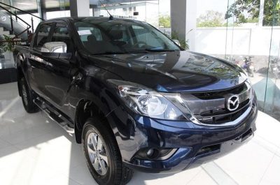 Mazda BT-50 2018 giá bao nhiêu? nên mua Mazda BT-50 hay Ford Ranger mới?