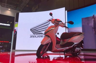Giá xe máy Honda tháng 2/2018 tăng nhẹ ở một số mẫu xe tay ga