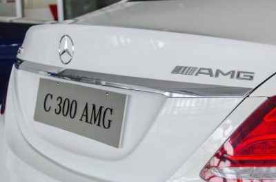 Giá xe Mercedes C300 AMG 2018 kèm lãi suất vay mua xe mới nhất