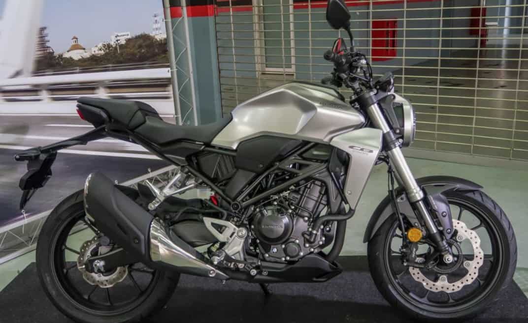 Đã có giá xe Honda CB650R Neo Sports Cafe và CBR650R 2019 