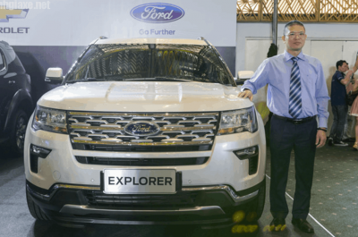 Ford Explorer khán hiếm hàng dù giá bán tới 2,406 tỷ đồng đội thêm hơn 200 triệu