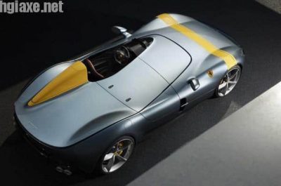Ferrari bất ngờ ra mắt 2 mẫu mui trần phong cách xe đua hoài cổ