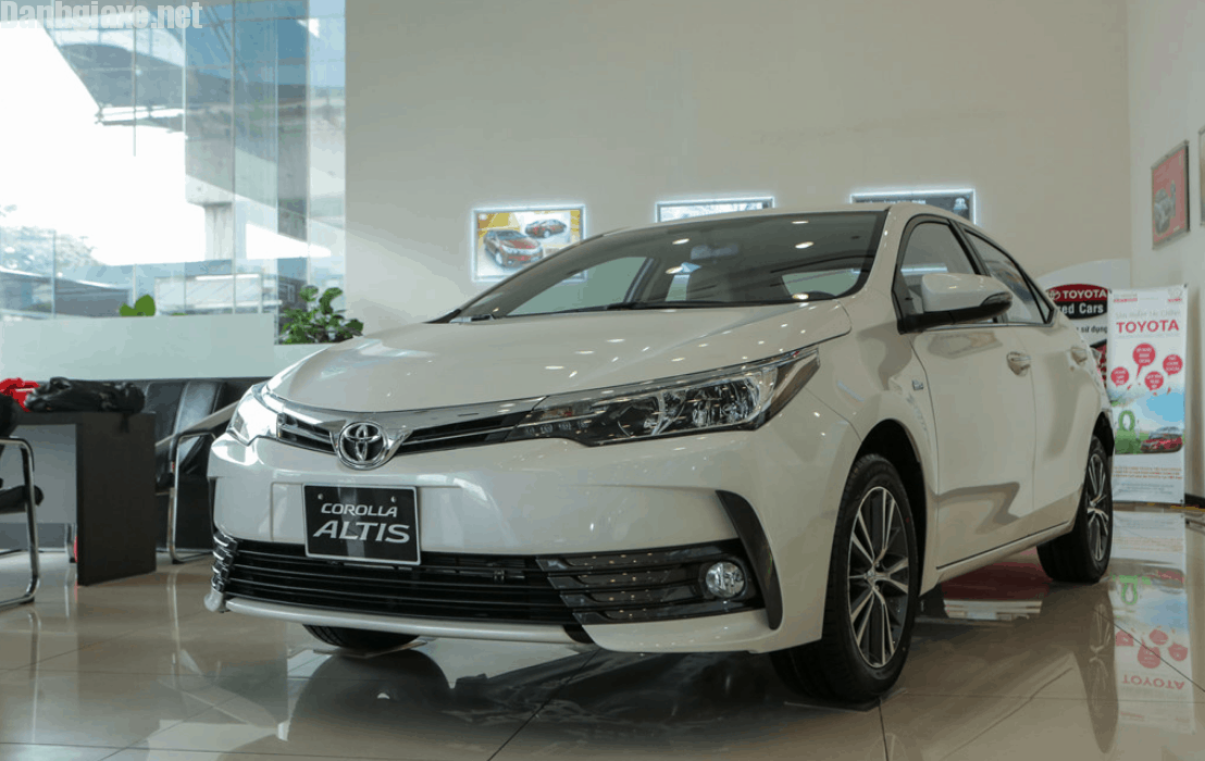 Toyota Corolla Altis 2019 có gì mới? Giá bao nhiêu? - Danhgiaxe